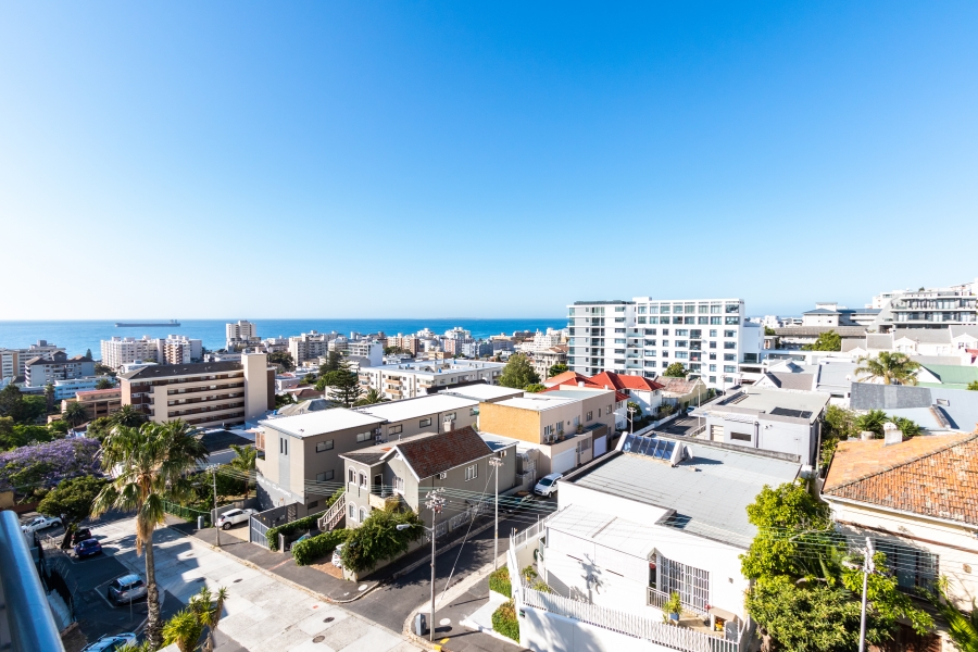 1 Bedroom Property for Sale in Sea Point Western Cape